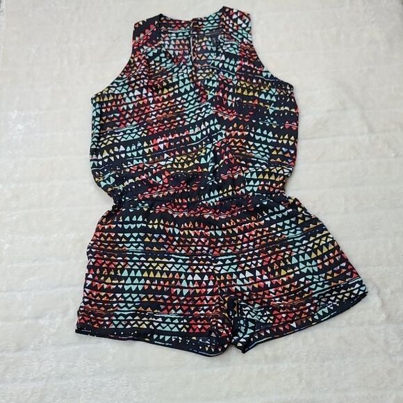 BCBGMazazria Romper Women's Thalia Opaline Green Pocket Sleeveless V-neck Short - Picture 4 of 12